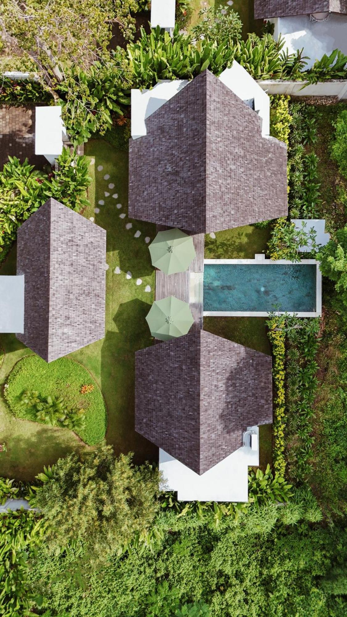 Arpana Luxury Private Pool Villas ジンバラン エクステリア 写真
