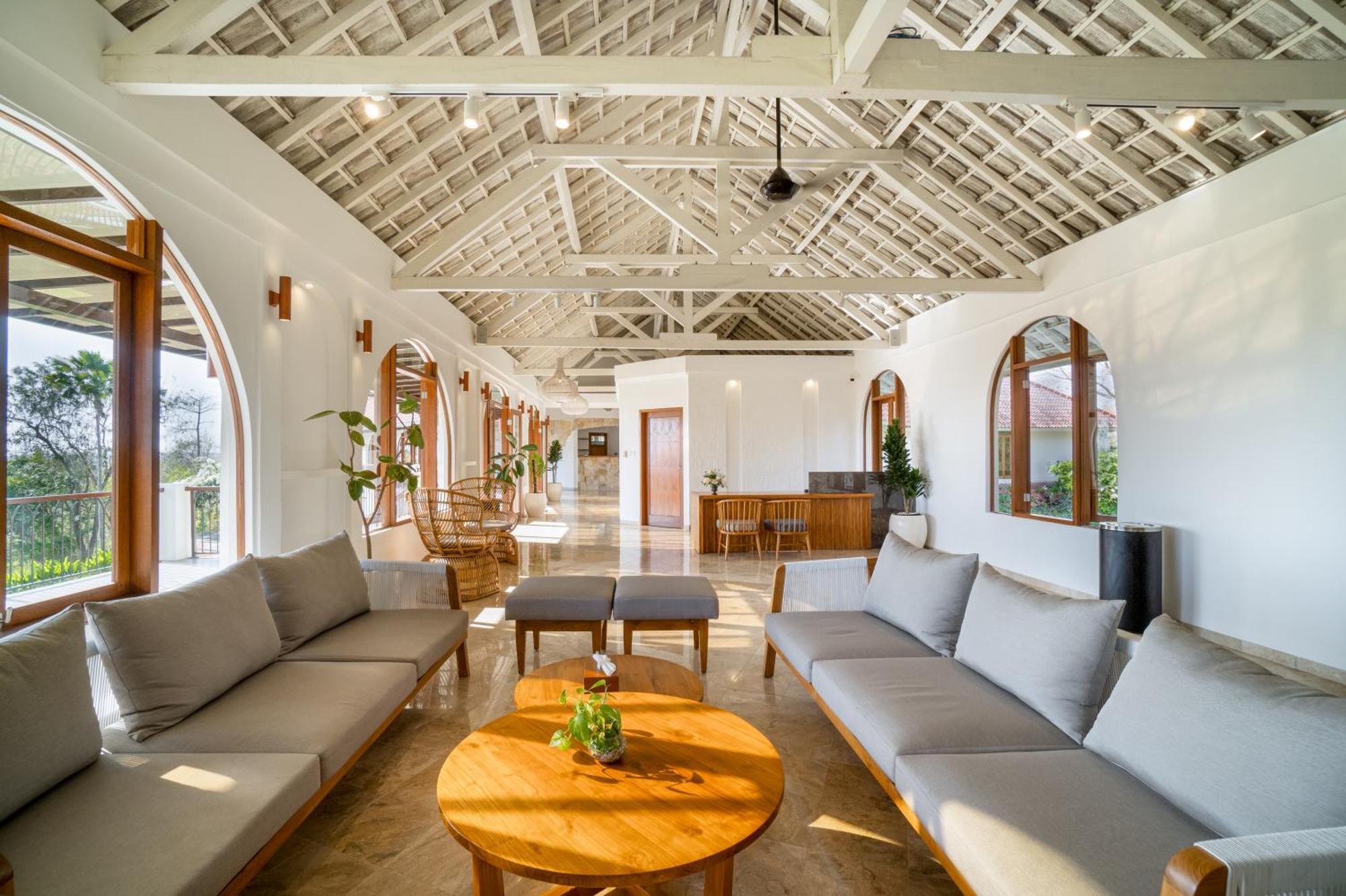 Arpana Luxury Private Pool Villas ジンバラン エクステリア 写真